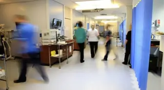 Independent: Londra'daki yoğun bakım yatakları bir hafta içinde dolabilir