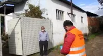 Kuyucak Belediyesi Korona virüs hastalarını yalnız bırakmıyor
