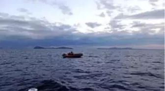 Yakıt koymayı unutunca deniz ortasında mahsur kaldı