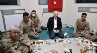 İçişleri Bakanı Soylu, yeni yıla Belbuka kalekol üs bölgesindeki askerlerle girdi