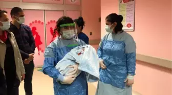 Edirne'de yılın ilk bebeği 'Ömer Aras'