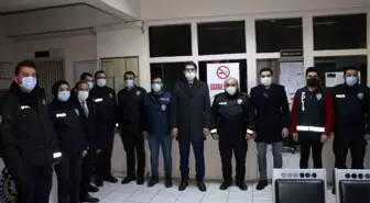 Görevi başındakileri ziyaret edip tatlı ikram ettiler