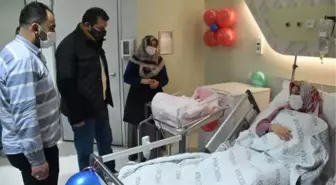 Sivas'ta yeni yılın ilk bebeği 'Hacer İkra' oldu