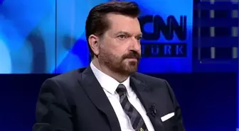Tartışmalarıyla tanıdığımız Hakan Bayrakçı canlı yayında piyano çaldı