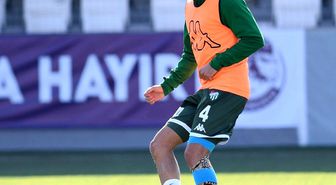 Bursasporlu futbolcu Cüneyt Köz'den büyük fedakarlık