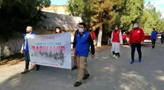 Aydınlı gençlerden vefa yürüyüşü