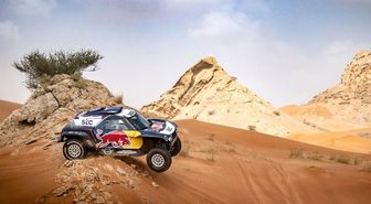 Dakar Rallisi'nin ilk gününde Red Bull sporcuları zirvede