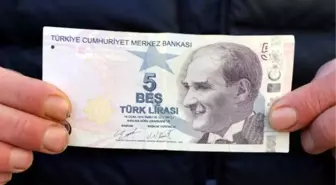 Hatalı basılan 5 lirayı 50 bin liraya satışa çıkardı