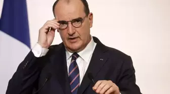 Fransa'da Covid-19 kısıtlamaları 20 Ocak'a kadar uzatıldı