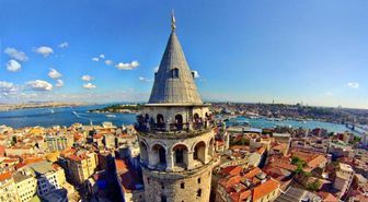Galata Kulesinin girişinde bulunan methiye nedir? Galata Kulesinin girişinde bulunan 16 mısralık methiye hangi padişah için yazılmıştır?