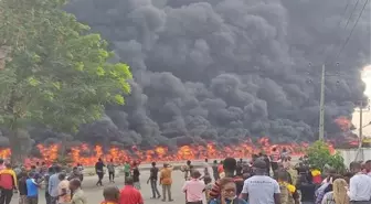 Son dakika haberleri: Nijerya'da petrol taşıyan tankerde patlama