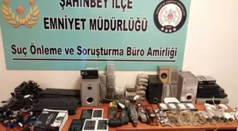 Tablet hırsızları yakalandı