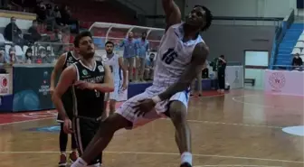 Erkekler Basketbol 1. Ligi: Kocaeli B.B. Kağıtspor: 74 Bornova Belediyespor: 76
