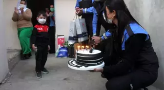Polisin doğum günü sürprizi çocuğu şaşkına çevirdi