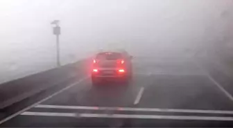 Sakar Rampası'nda etkili olan sis sürücülere zor anlar yaşattı