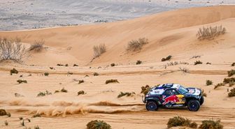 Dakar Rallisi'nde Red Bull sporcuları zirvede