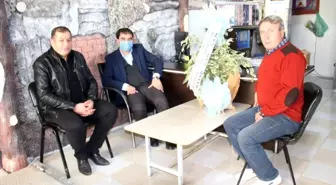 Eğitim Bir-Sen Oltu Temsilcisi gazetecileri unutmadı