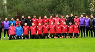Gölcükspor Antalya kampında top başı yaptı