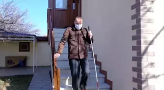 Görme engelli müezzin yaşam ve eğitim azmiyle gönüllere ışık oluyor