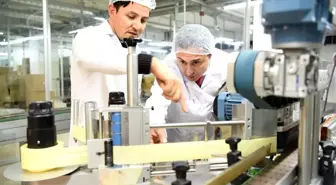 Kozmetikçiler 2020'de hijyen malzemeleri üreterek ayakta kaldı