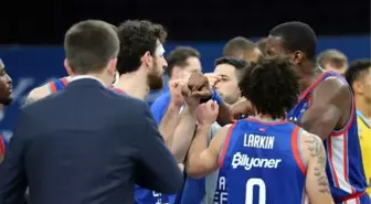 ALBA Berlin: 84-76