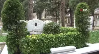 Son dakika haberleri: Milli Kayakçı Aslı Nemutlu, ölümünün 9. yılında mezarı başında anıldı