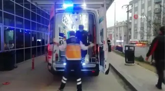 Yolun karşısına geçmek isteyen kadına otomobil çarptı