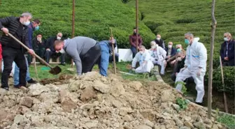 Son dakika haber | Koronavirüsten ölen ambulans şoförü, gözyaşlarıyla toprağa verildi