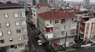 Otomobil garajını müzeye çevirdi
