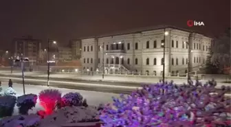 Sivas'ta kar yağışı kartpostallık görüntüler oluşturdu