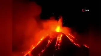 İtalya'daki Etna Yanardağı lav püskürttü