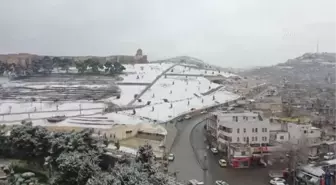 ŞANLIURFA - Tarihi Balıklıgöl 'beyaz örtü'ye büründü