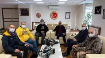 Son dakika... Liseli öğrenciler, güvenlik robotu tasarladı