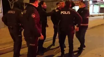 Yanlış kapıya dayanan adam az kalsın bir aileyi canından edecekti