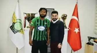 Son dakika... Akhisarspor yeni yüzüyle sahada