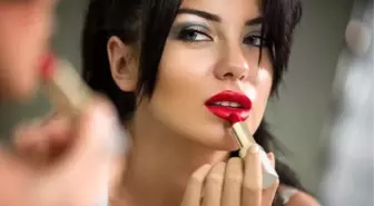 Makyaj ne zaman, kaç yılında bulundu? Makyajı kim buldu? Makyaj kaç yılında icat edildi?