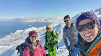 Macerasever turistlerin Artos Dağı'nın zirvesindeki kayak görüntüleri nefes kesti (2)