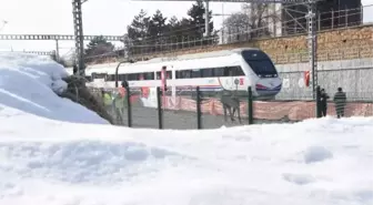 Ankara-Sivas YHT hattının performans testlerini yapacak tren yola çıktı (3)