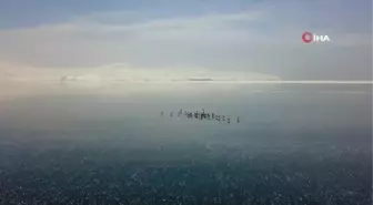 Buz tutan Nazik Gölü'nde Sibirya'yı aratmayan görüntüler