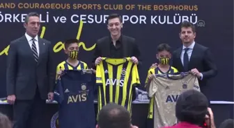 Fenerbahçe'de Mesut Özil için imza töreni düzenlendi - Mesut Özil (2)