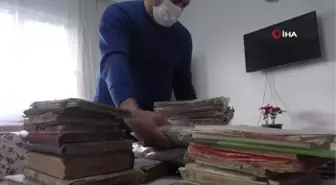 Dedelerinden miras kalan kitaplara gözleri gibi bakıyorlar