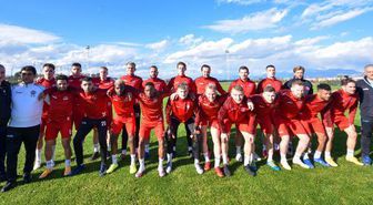 Başkanı ve teknik direktörü 'Türk' Slovak takımı; Partizan Bardejov