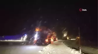 Kop Dağı Geçidi'nde kar yağışı ve sis etkili oluyor