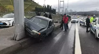 15 TEMMUZ ŞEHİTLER KÖPRÜSÜ ÇIKIŞINDA KAZA; 3 YARALI