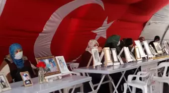 Evlat nöbetindeki babadan HDP'lilere tepki: Nereye gitseler peşlerini bırakmayacağız