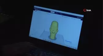 Hayal güçlerini sokağa taşıyan gençler onarmaya devam ediyor