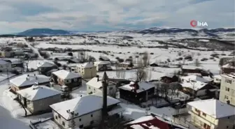 Kırlangıç örtülü cami, mimarisi ile dikkat çekiyor