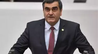 Ali Şeker kimdir? Ali Şeker kaç yaşında, nereli? Hangi partiden?