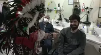 Kızıldereli kıyafeti ile dünya turuna çıktı