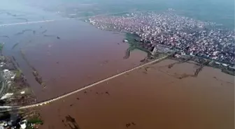 'Turuncu alarm' verilen Ergene Nehri taştı, bölge su altında kaldı